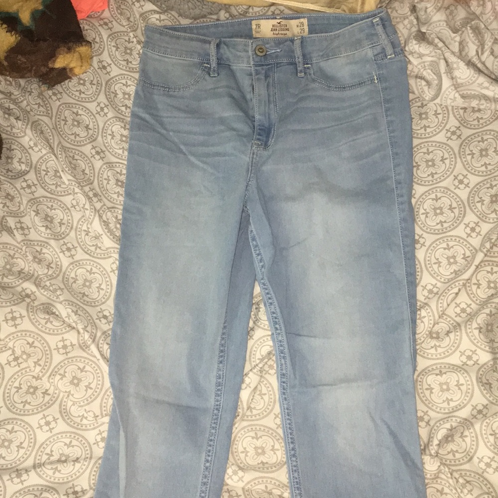 Light wash Hollister Jeggings
